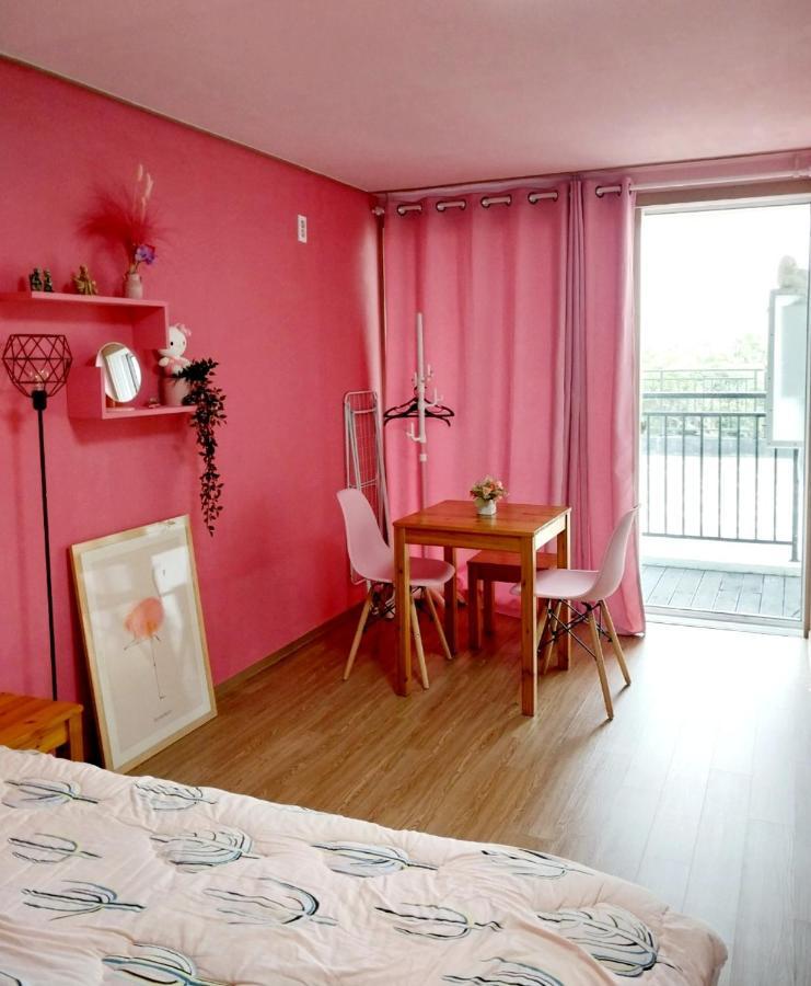 6Pm Pension Jeju Exterior photo