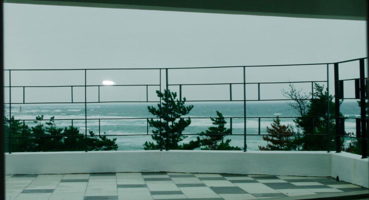 6Pm Pension Jeju Exterior photo